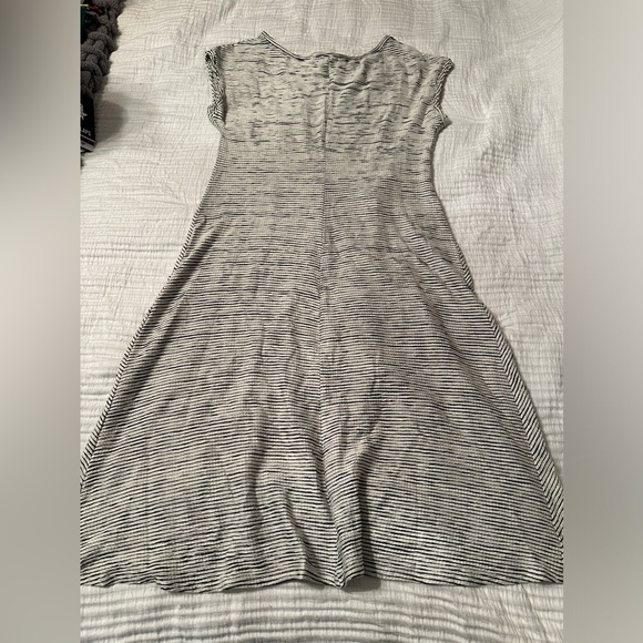 Max Studio Stripe Knit Cap Sleeve Asymmetrical Dress - NWT - Size L - Picture 6 of 11